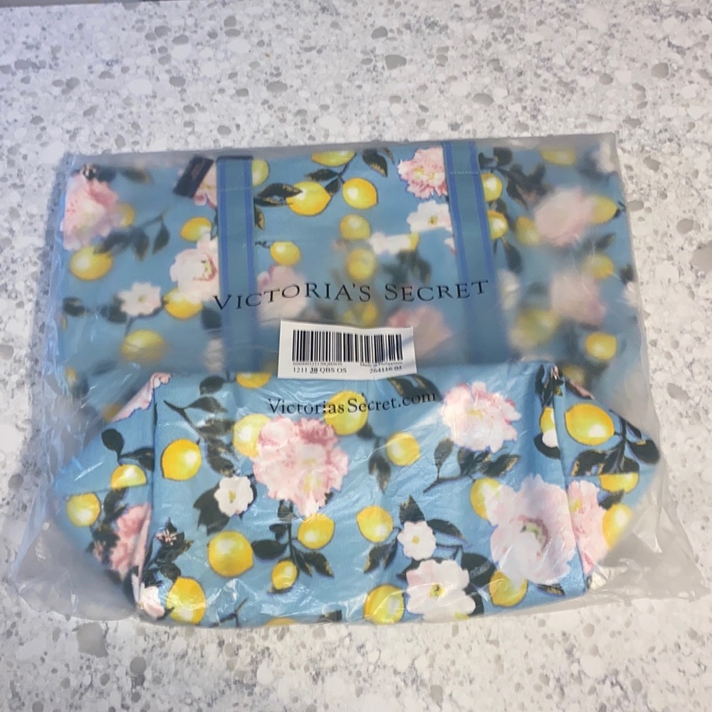 NWT Victoria’s Secret swim cooler tote bag light blue /yellow - Picture 5 of 13